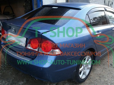 Козырек на стекло Honda Civic 05-12 Бленда Седан