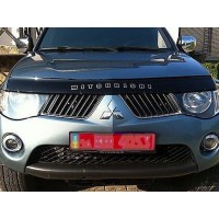 Мухобойка Mitsubishi L200 2007-  (Vip Tuning)