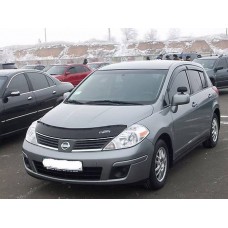 Мухобойка Nissan Tiida 2004-2014 (Vip Tuning)